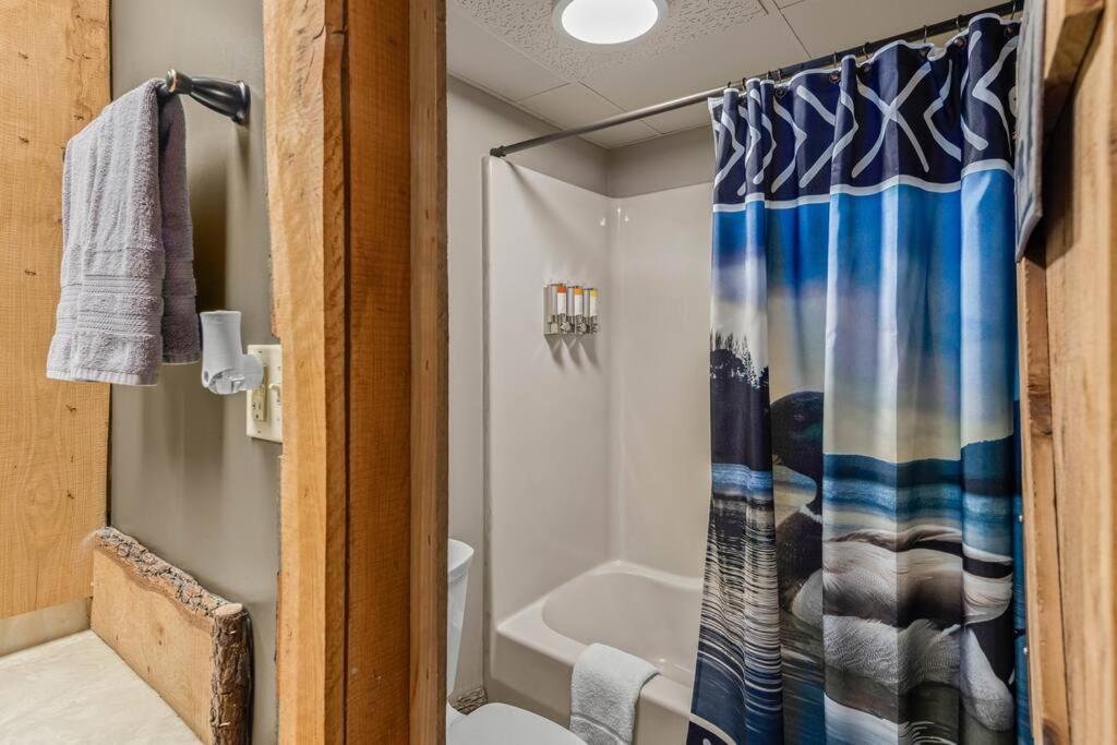 Stonegate Lodge 2 Queen Beds Wifi Tv Salt Water Pool Fire Pits #303 Юрика Спрингс Экстерьер фото