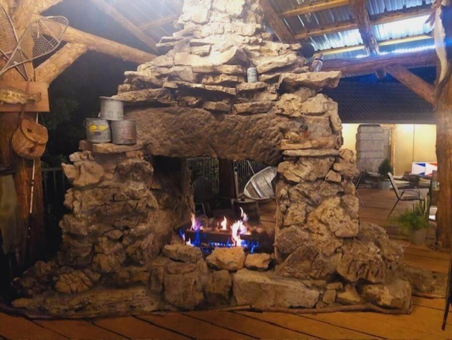 Stonegate Lodge 2 Queen Beds Wifi Tv Salt Water Pool Fire Pits #303 Юрика Спрингс Экстерьер фото